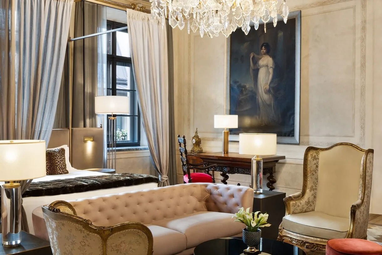 H15 Palace Krakow guestroom, a Marriott Bonvoy Cash + Points target for household transfer planning.